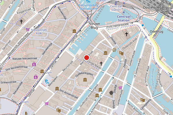 Brandweer-melding op Warmoesstraat, Amsterdam op 8 mei, kaart-overzicht