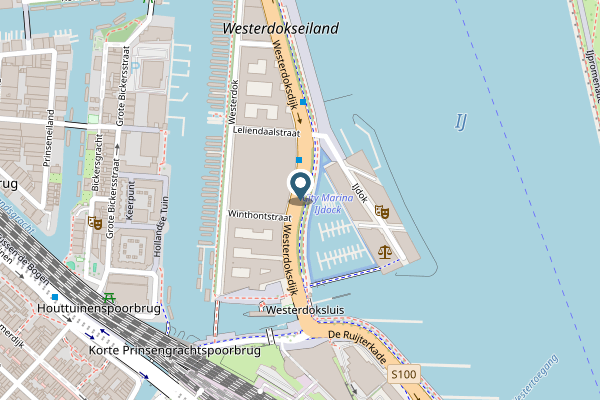 Politie-melding op Westerdoksdijk, Amsterdam op 26 april, kaart-overzicht