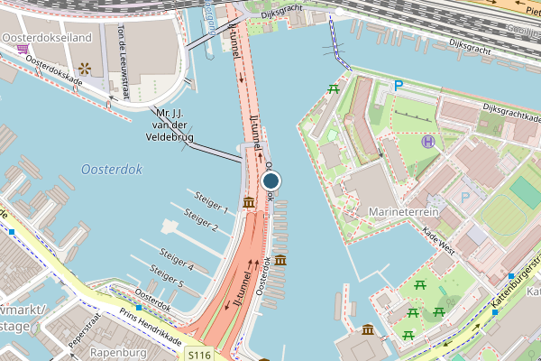 Ambulance + Brandweer + Politie samen ter plaatse op Oosterdok, Amsterdam op 30 mei, kaart-overzicht nieuws-bericht