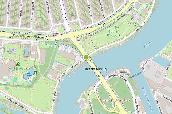Ambulance-melding op Amsteldijk, Amsterdam op 7 juni, kaart-overzicht