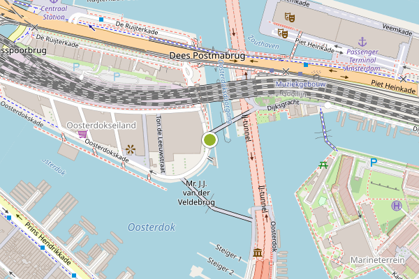 Ambulance-melding op Oosterdokskade, Amsterdam op 15 juni, kaart-overzicht