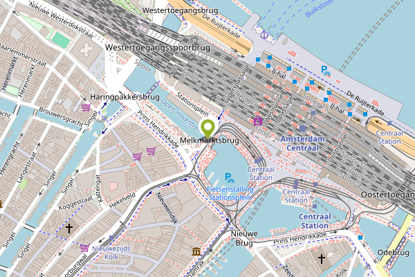 Ambulance-melding op Stationsplein, Amsterdam op 4 mei, kaart-overzicht